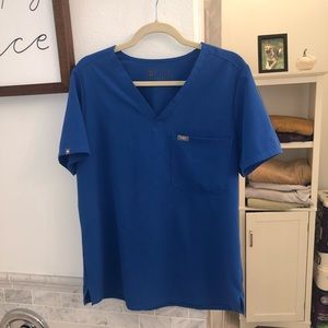 FIGS scrub top